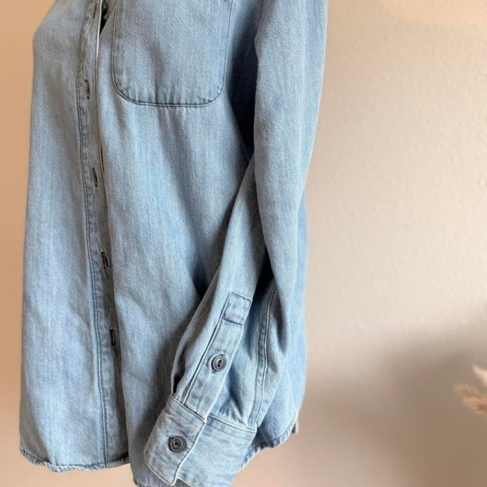 Lee Womens Light Wash Denim Button Down Shirt Long Sleeve Cotton Blue Small - Picture 3 of 5